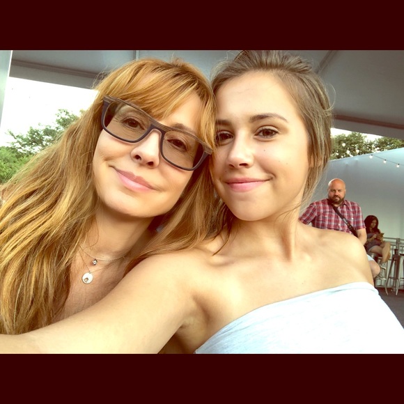 Meet your Posher, Natalie - Picture 1 of 1